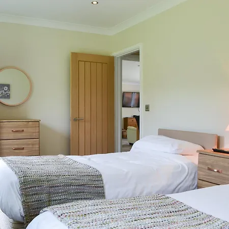 Lucy's At The Grange - Uk11519 *